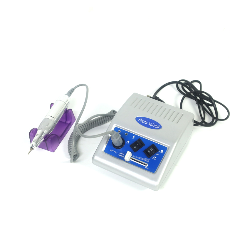 مبرد أظافر يعمل بالقدم