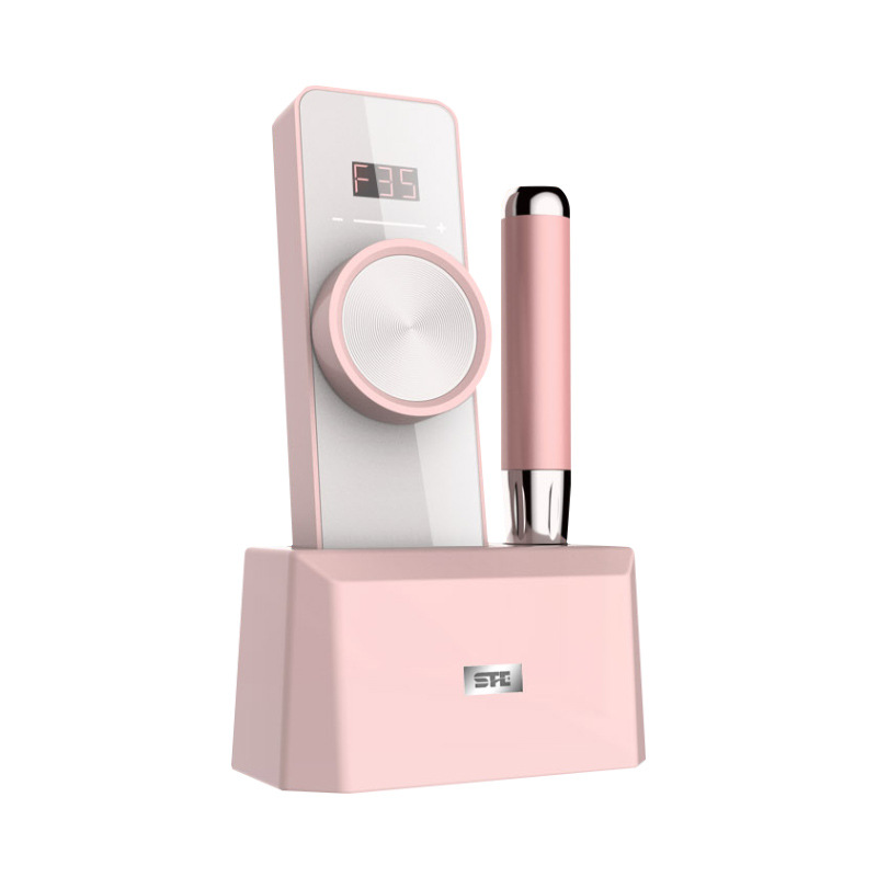 ملمع أظافر جل صغير مع قاعدة